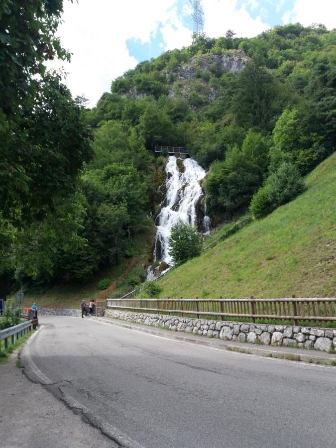 Appartamento Cilla Crocevia Tra Laghi E Montagne Garda Dolomiti โกมาโนแตร์เม ภายนอก รูปภาพ